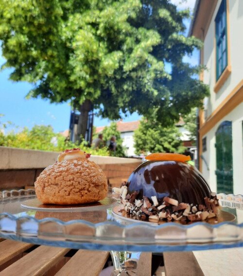 Édeském Desserts and Coffee Shop