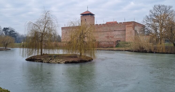 Gyula Castle