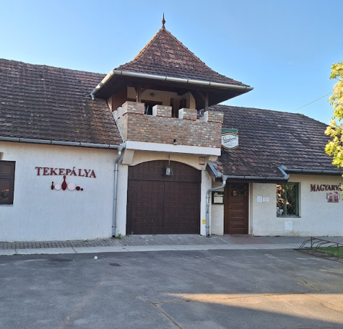 Magyarváros Beer Pub and Ninepin Alley