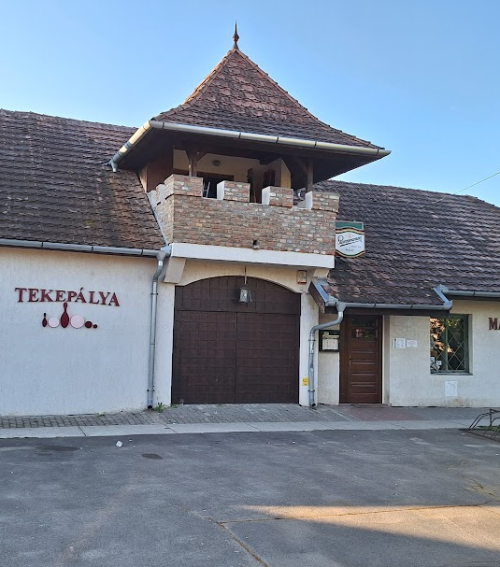 Magyarváros Beer Pub and Ninepin Alley