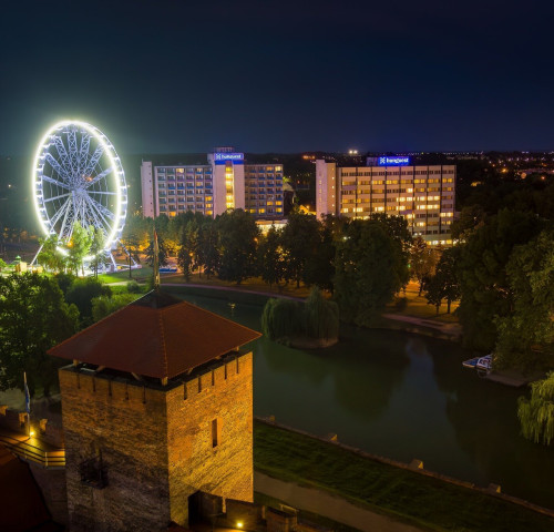 Óriáskerék a Várkertben