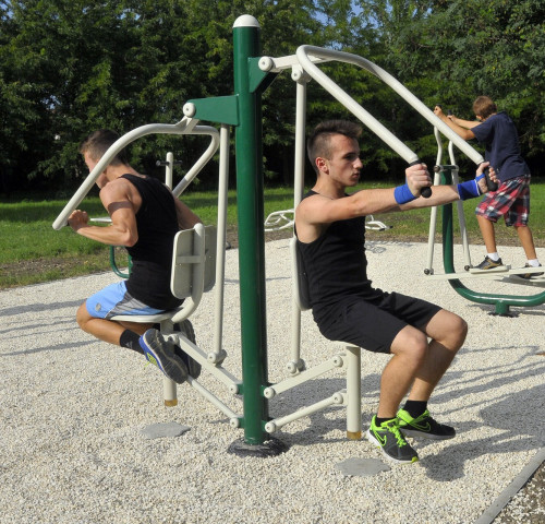 Outdoor gyms